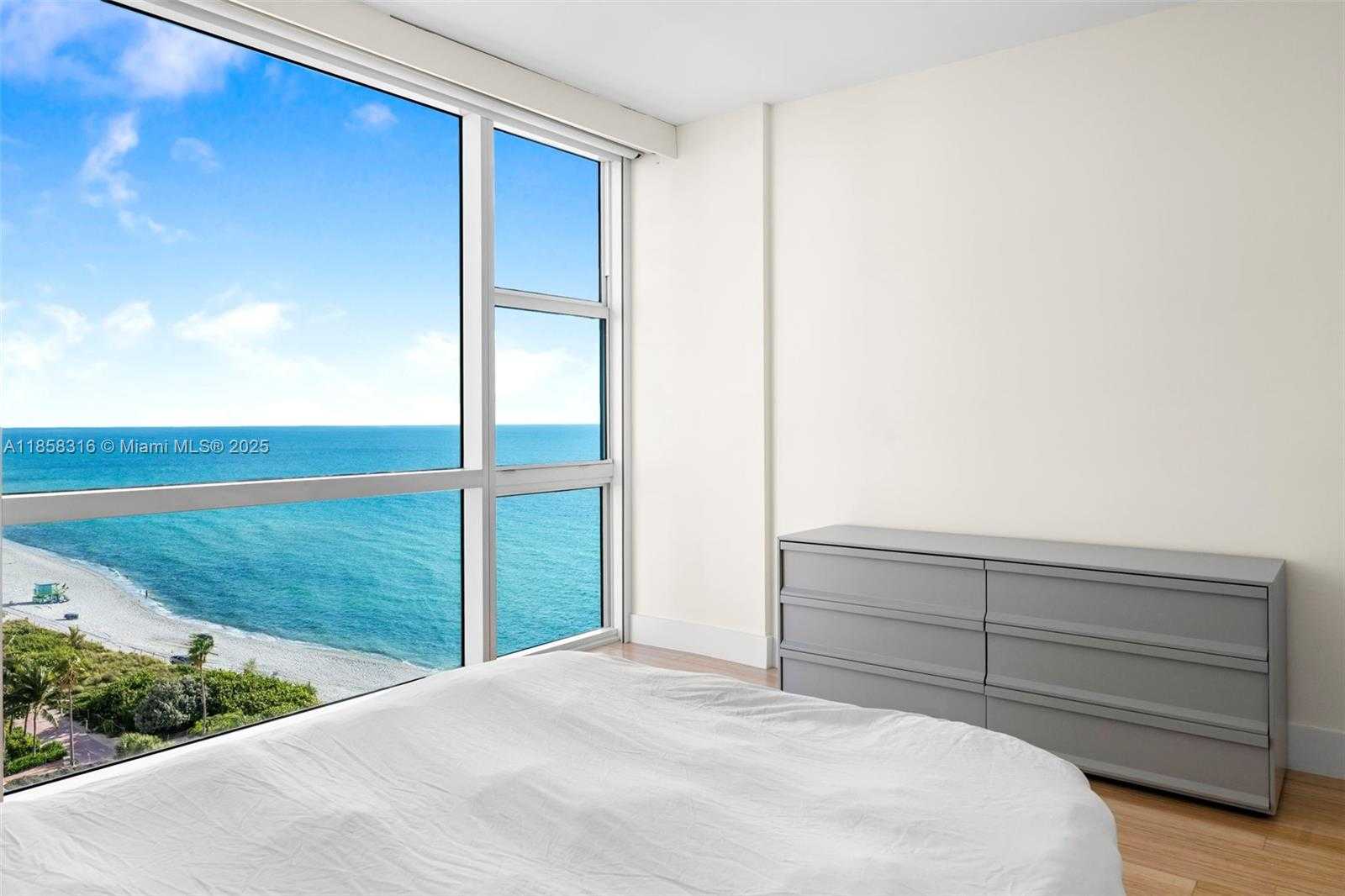 Small Image of 6801 COLLINS AVE #Door1409 (deed 1401), Miami Beach Number 11