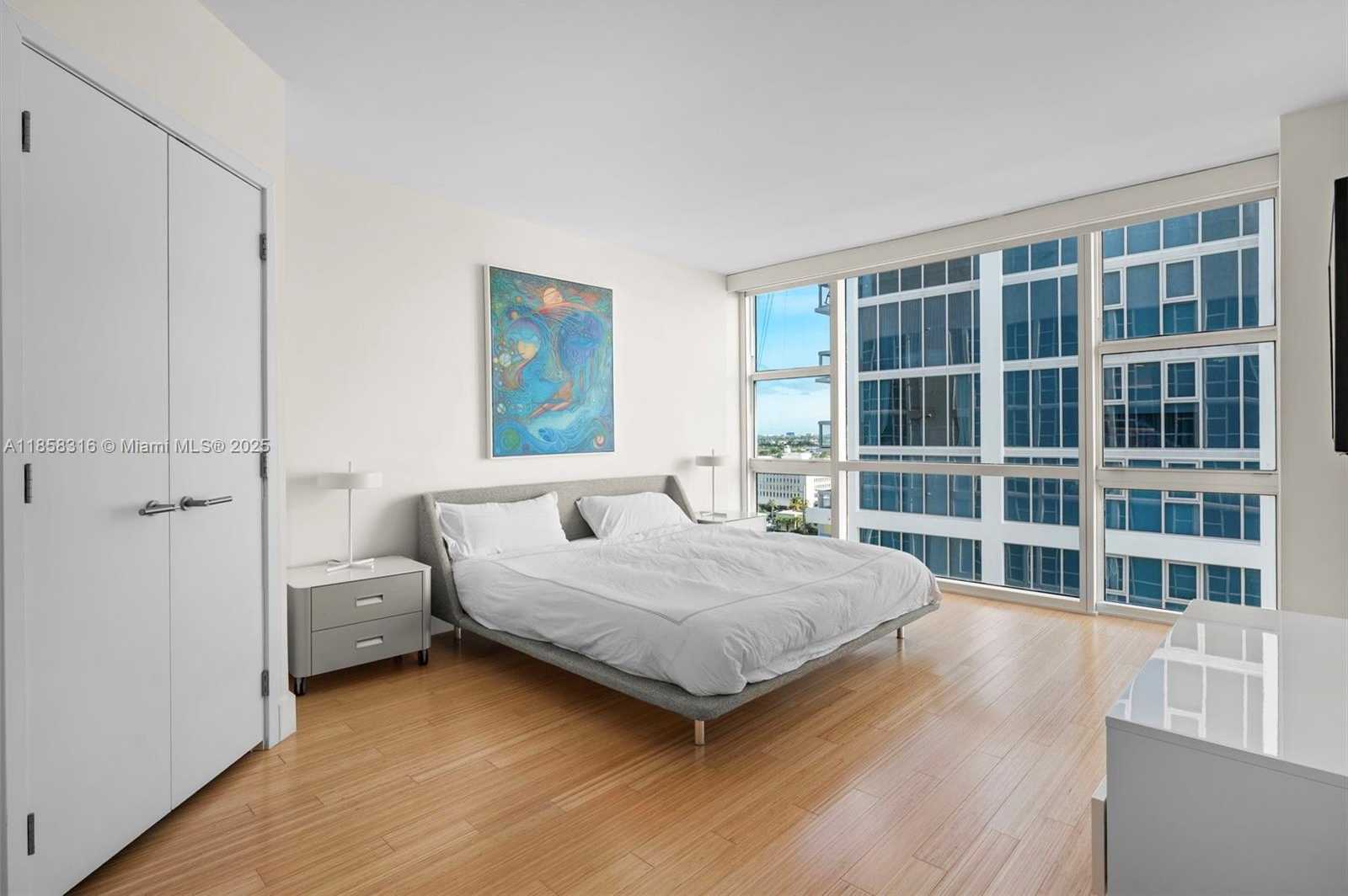 Small Image of 6801 COLLINS AVE #Door1409 (deed 1401), Miami Beach Number 13