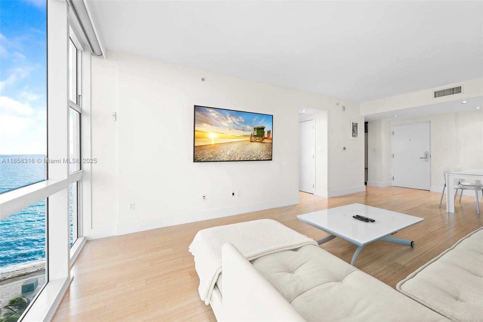 Small Image of 6801 COLLINS AVE #Door1409 (deed 1401), Miami Beach Number 2
