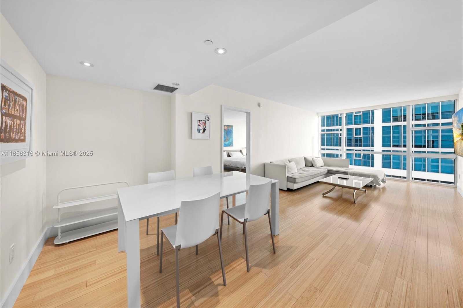 Small Image of 6801 COLLINS AVE #Door1409 (deed 1401), Miami Beach Number 6