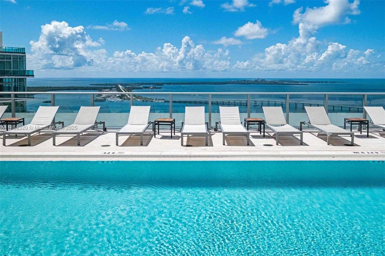 Small Image of 1300 BRICKELL BAY DR #704, Miami Number 25