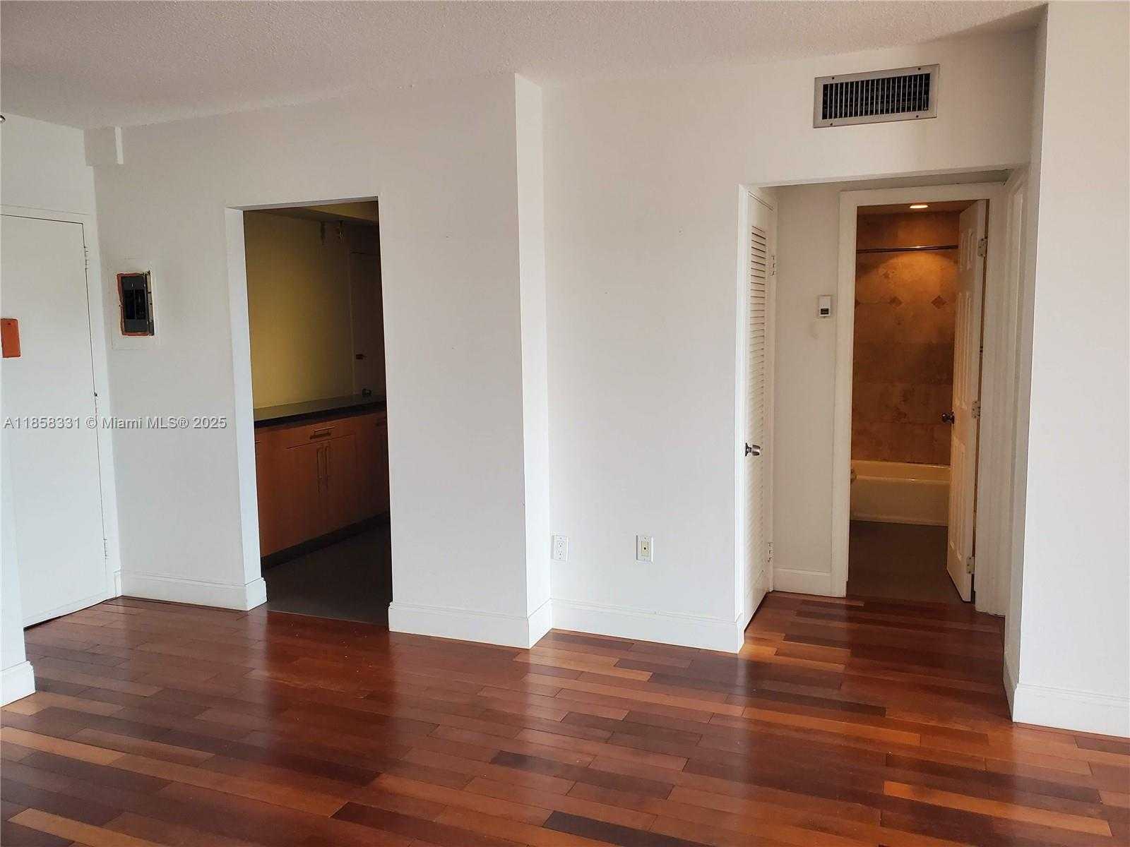 Small Image of 400 KINGS POINT DR #421, Sunny Isles Beach Number 2