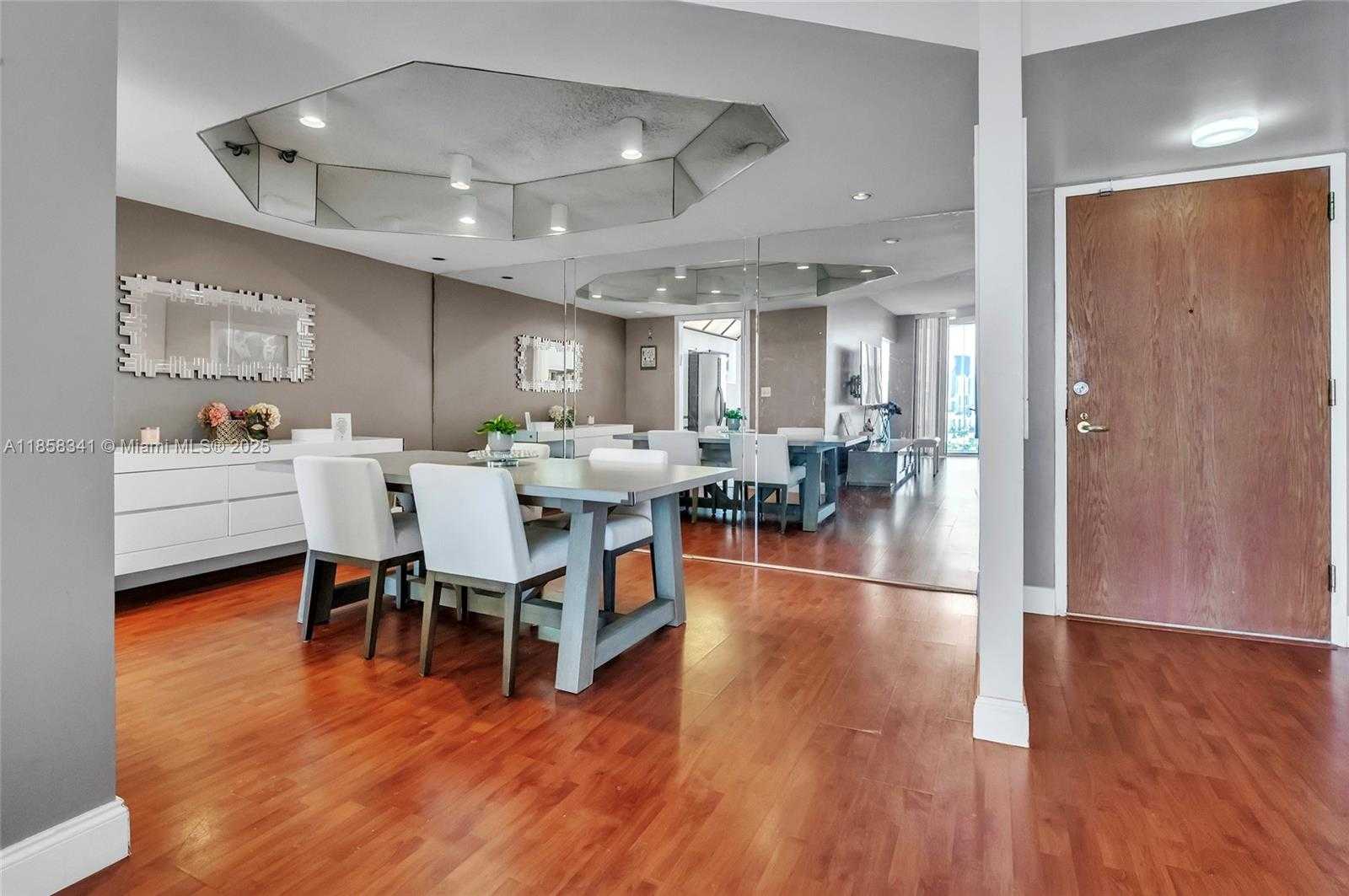 Small Image of 19355 TURNBERRY WAY #19F, Aventura Number 12