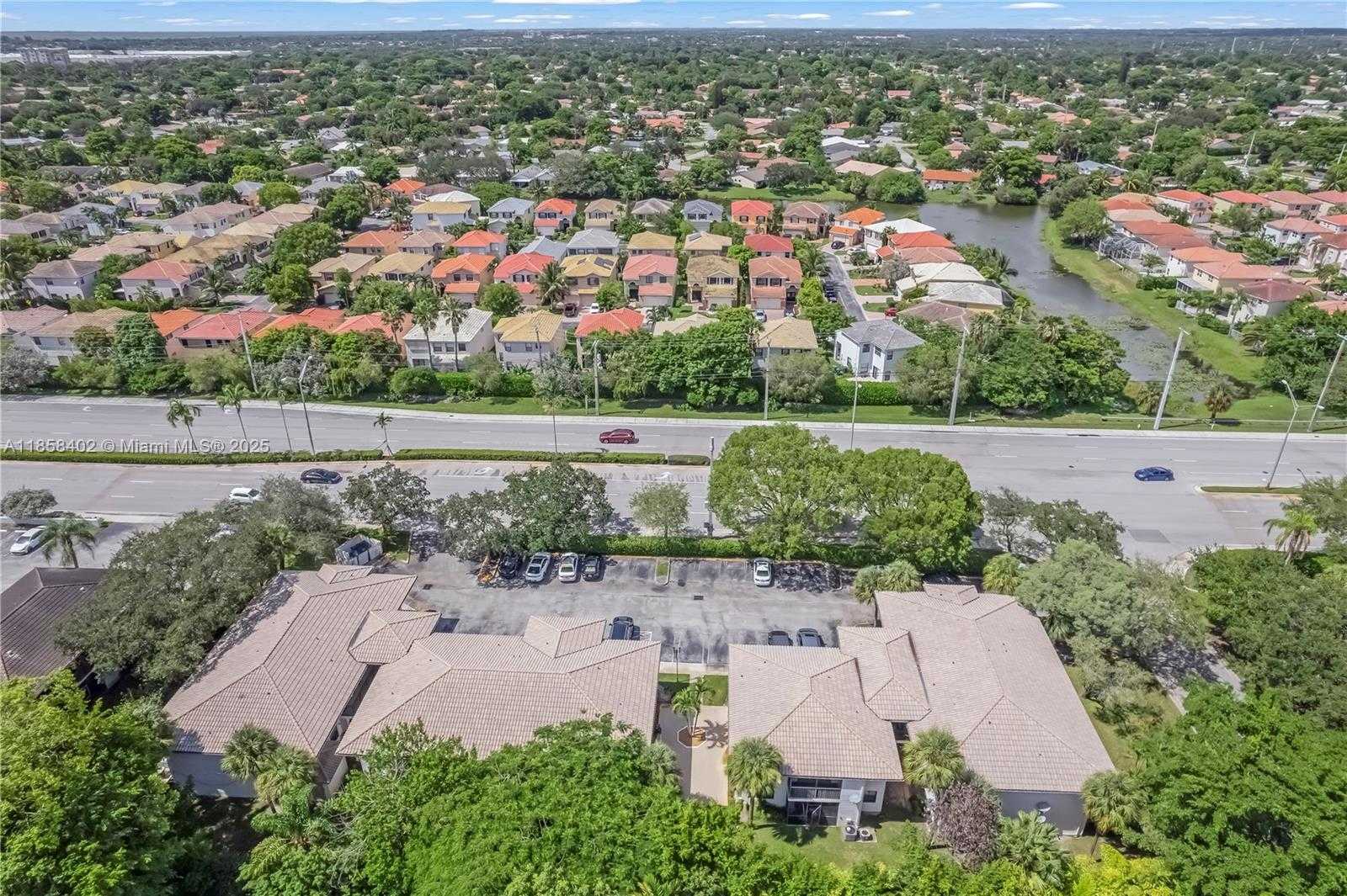 Small Image of 11160 WEST SAMPLE RD #11160, Coral Springs Number 21