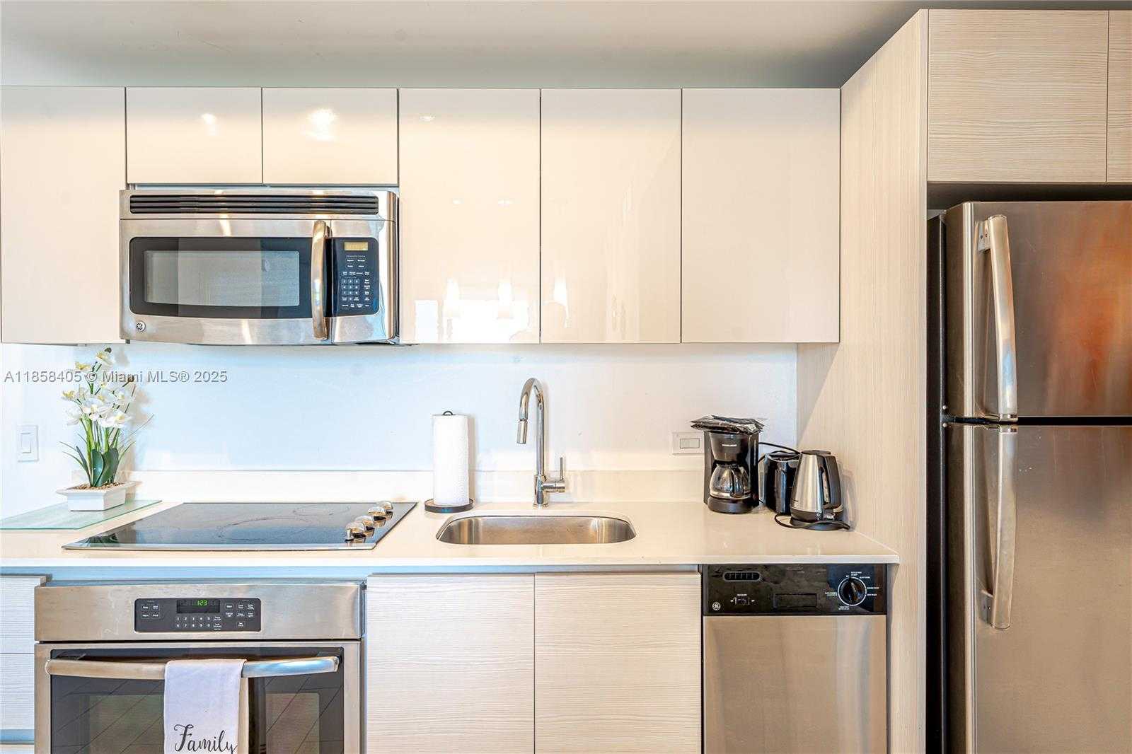 Small Image of 2602 EAST HALLANDALE BEACH BLVD #R706, Hallandale Beach Number 30