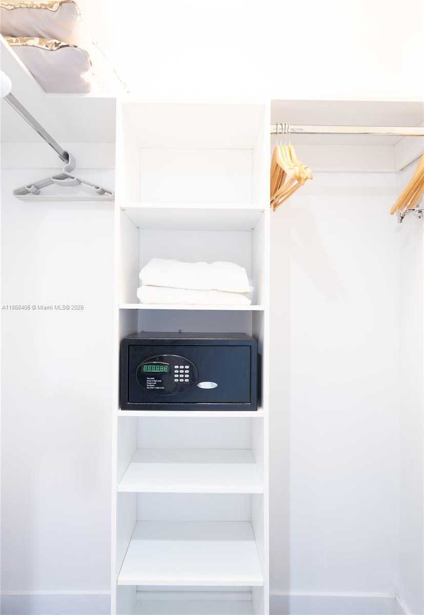 Small Image of 2602 EAST HALLANDALE BEACH BLVD #R706, Hallandale Beach Number 32