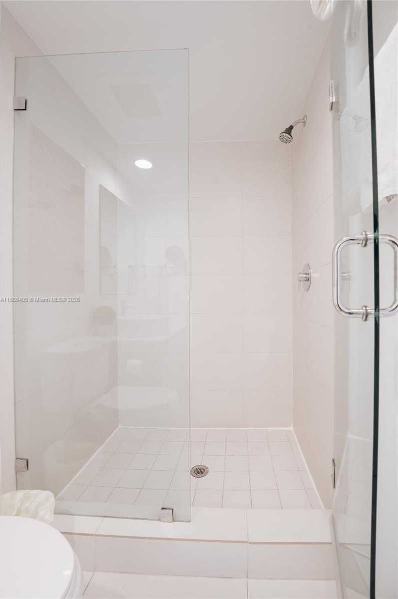Small Image of 2602 EAST HALLANDALE BEACH BLVD #R706, Hallandale Beach Number 48