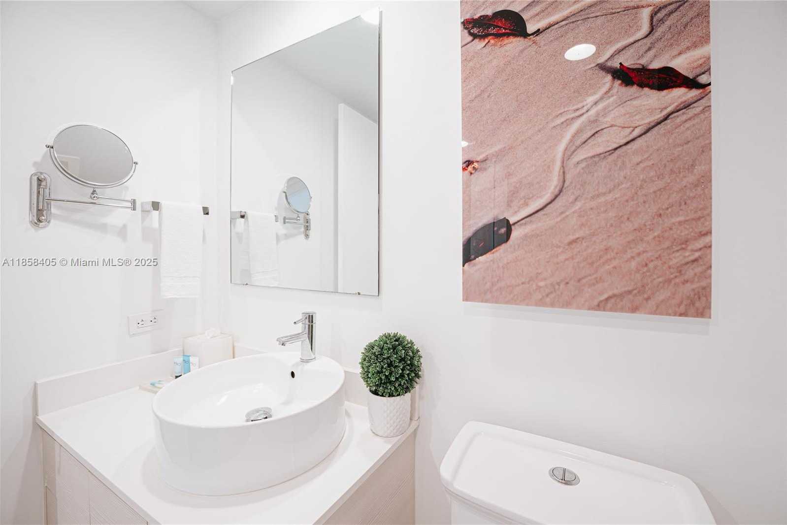 Small Image of 2602 EAST HALLANDALE BEACH BLVD #R706, Hallandale Beach Number 49