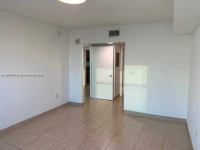 Small Image of 31 SOUTH EAST 5TH ST #2603, Miami Number 10