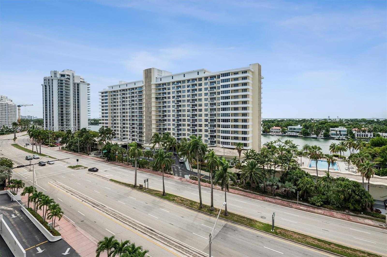 Small Image of 5601 COLLINS AVE #820, Miami Beach Number 16