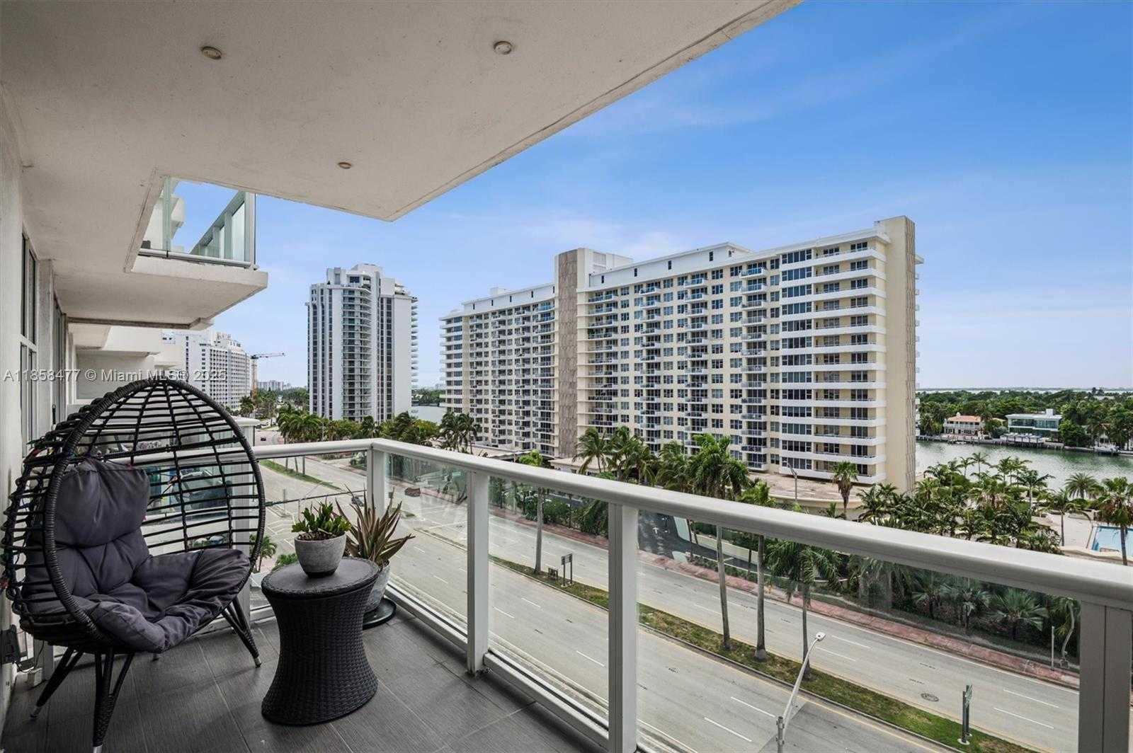 Small Image of 5601 COLLINS AVE #820, Miami Beach Number 2