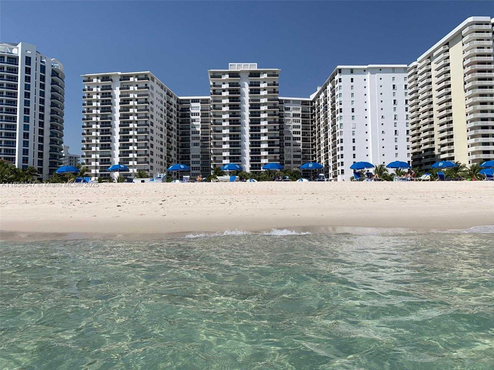 Small Image of 6039 COLLINS AVE #1205, Miami Beach Number 20