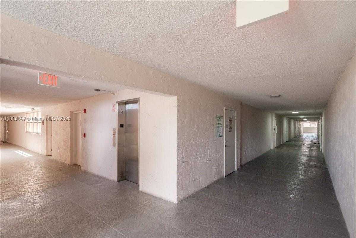 Small Image of 6190 WEST 19TH AVE #202, Hialeah Number 15