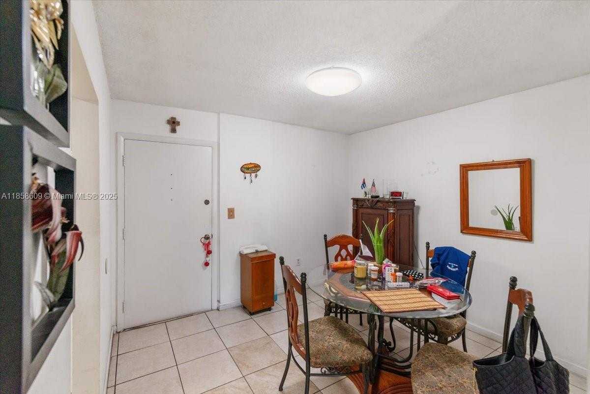 Small Image of 6190 WEST 19TH AVE #202, Hialeah Number 8