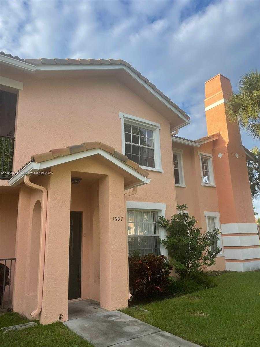 Small Image of 1807 BELMONT LN #1807, North Lauderdale Number 5