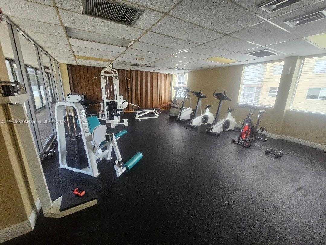 Small Image of 404 NORTH WEST 68TH AVE #405, Plantation Number 19