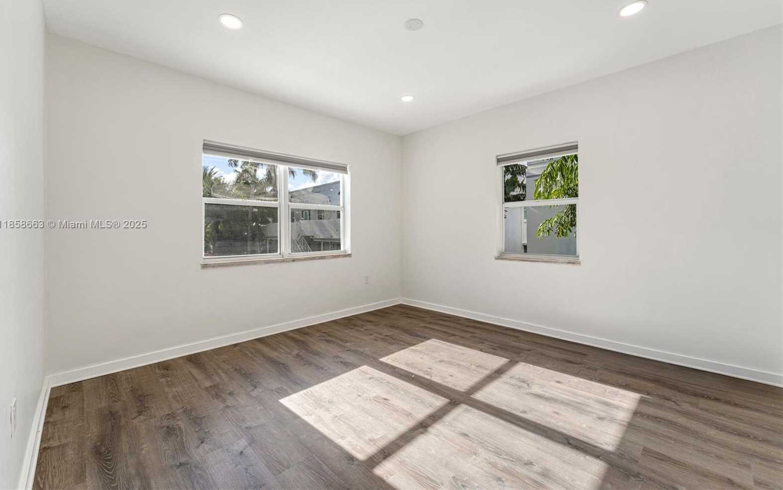 Small Image of 4017 NORTH MERIDIAN AVE #4017, Miami Beach Number 12