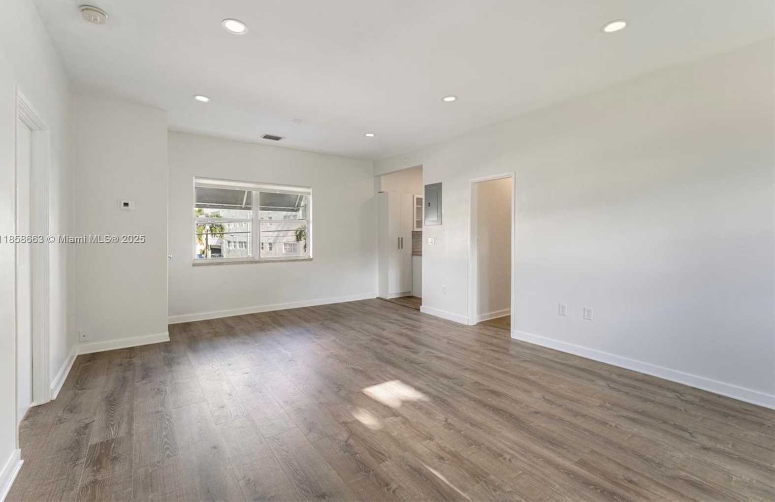 Small Image of 4017 NORTH MERIDIAN AVE #4017, Miami Beach Number 6