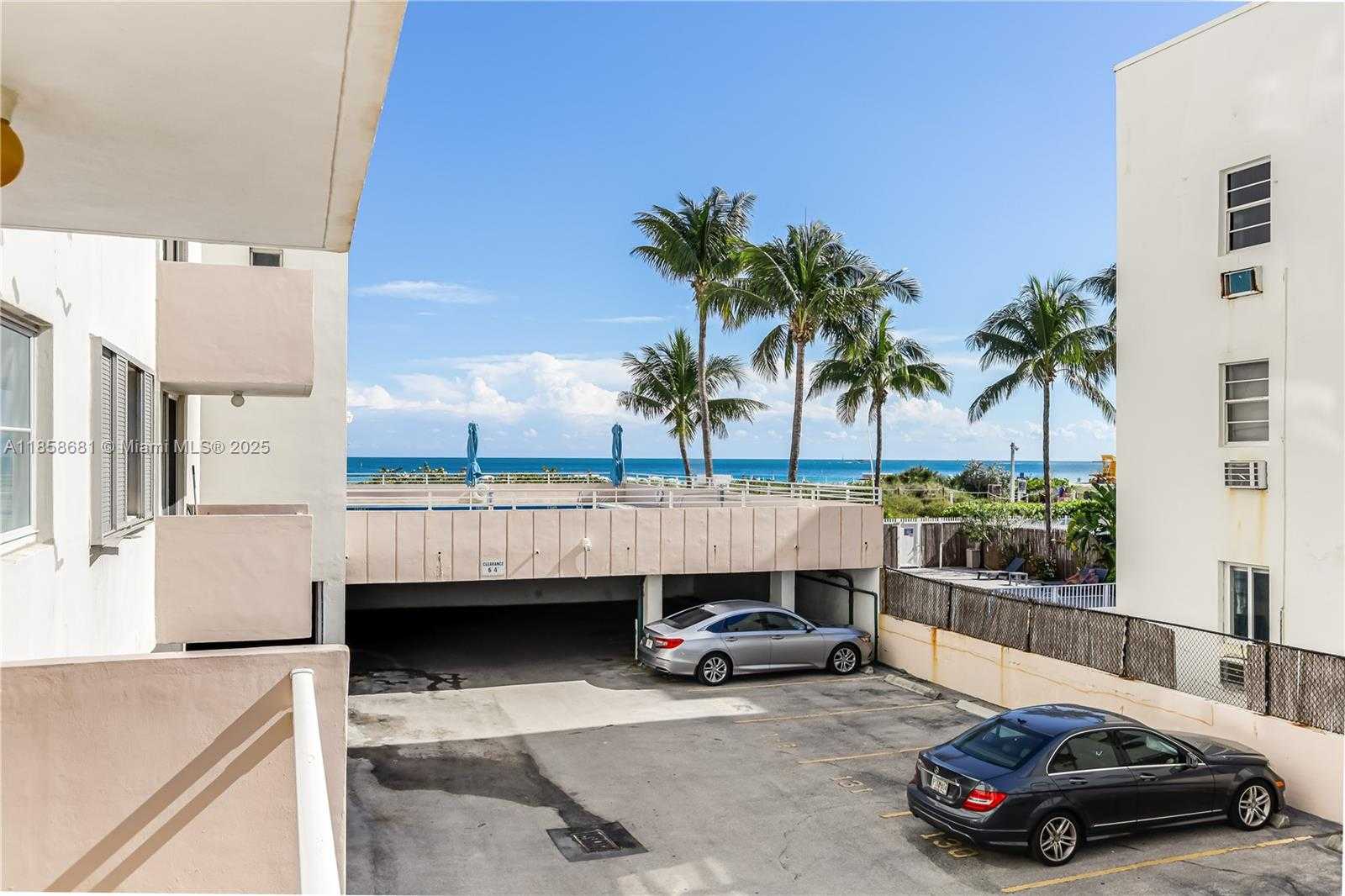 Small Image of 345 OCEAN DR #211, Miami Beach Number 5