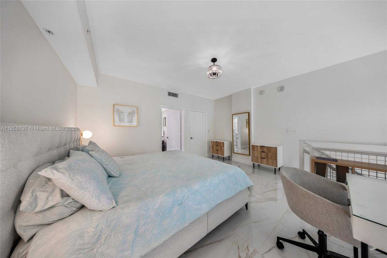 Small Image of 253 NORTH EAST 2ND ST #427, Miami Number 15