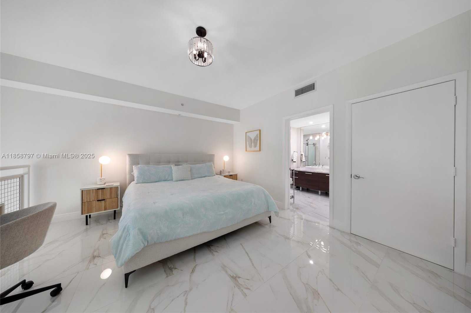 Small Image of 253 NORTH EAST 2ND ST #427, Miami Number 16