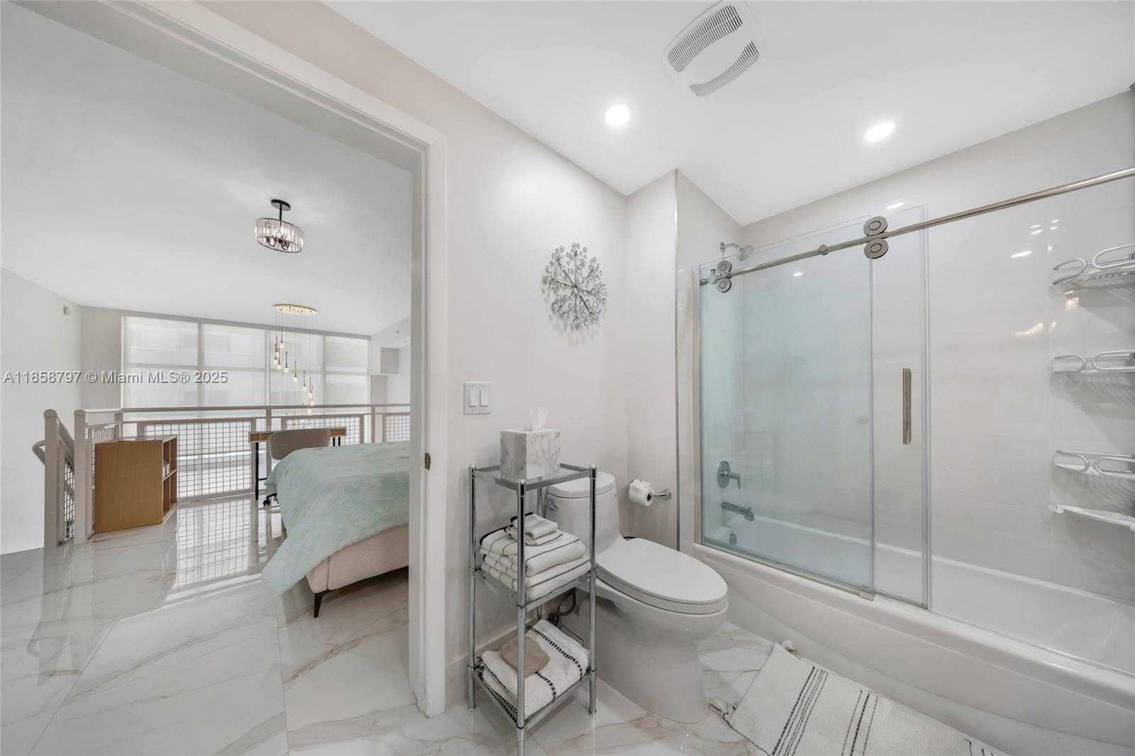 Small Image of 253 NORTH EAST 2ND ST #427, Miami Number 21