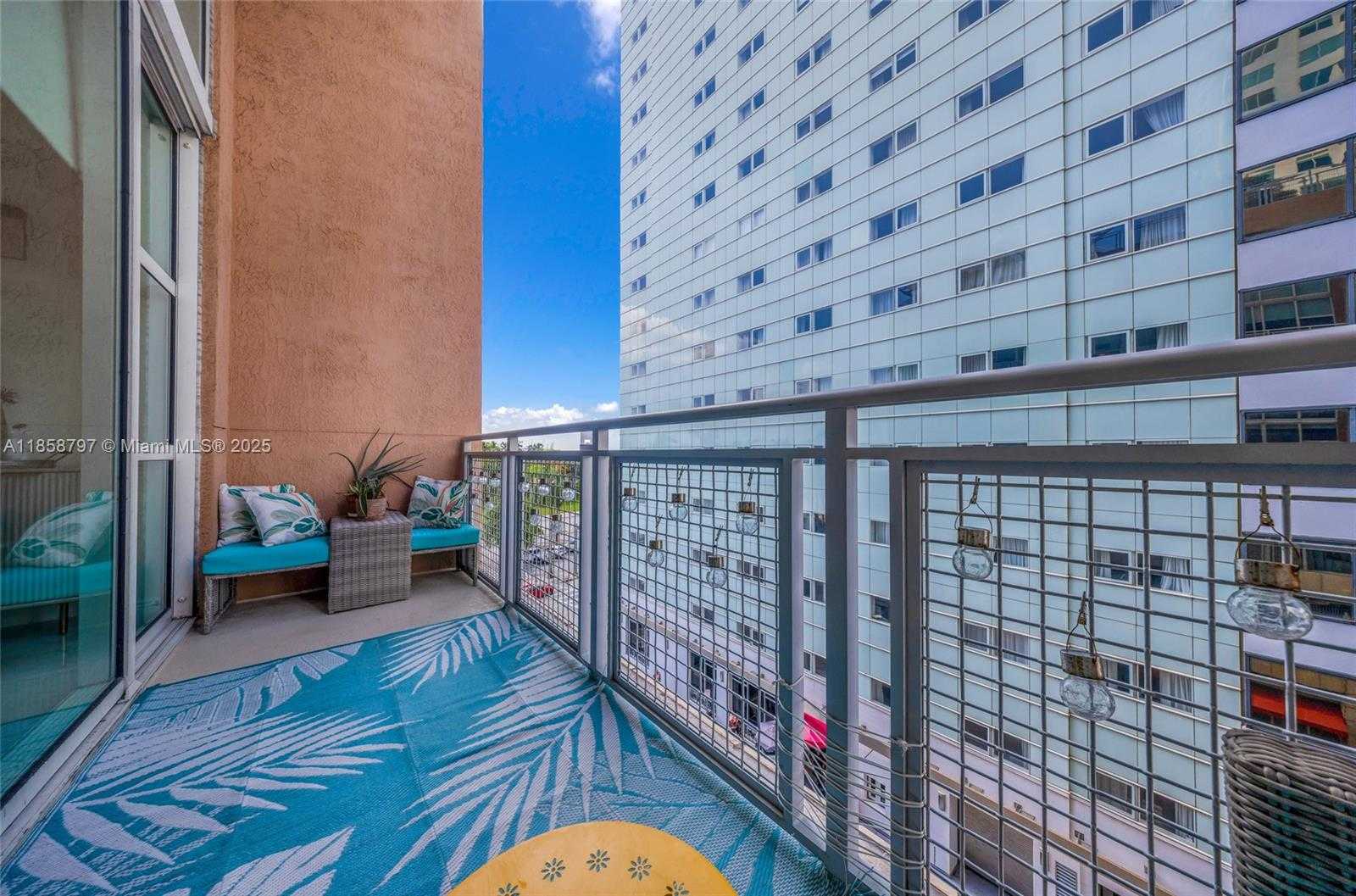 Small Image of 253 NORTH EAST 2ND ST #427, Miami Number 24