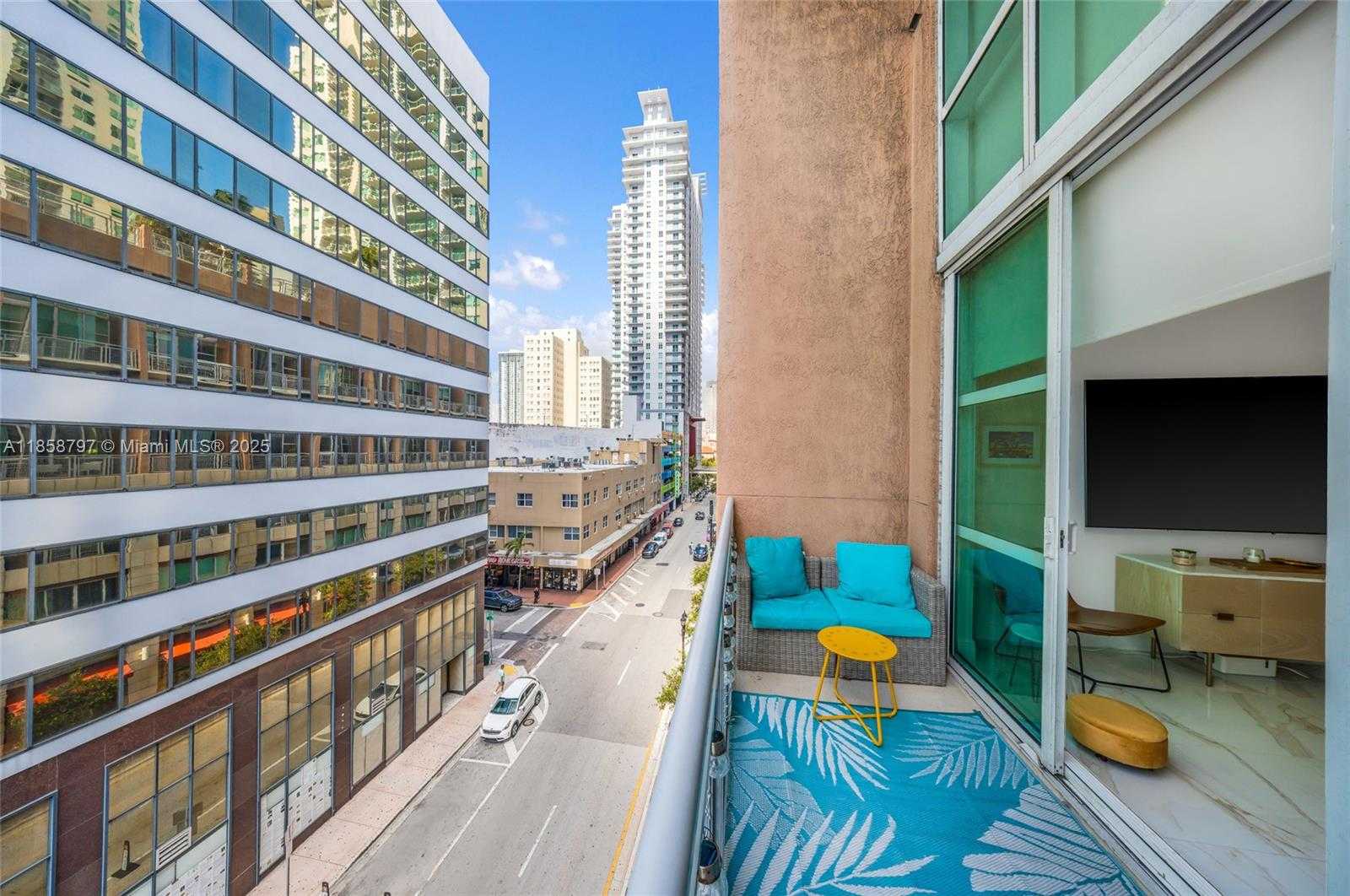 Small Image of 253 NORTH EAST 2ND ST #427, Miami Number 26