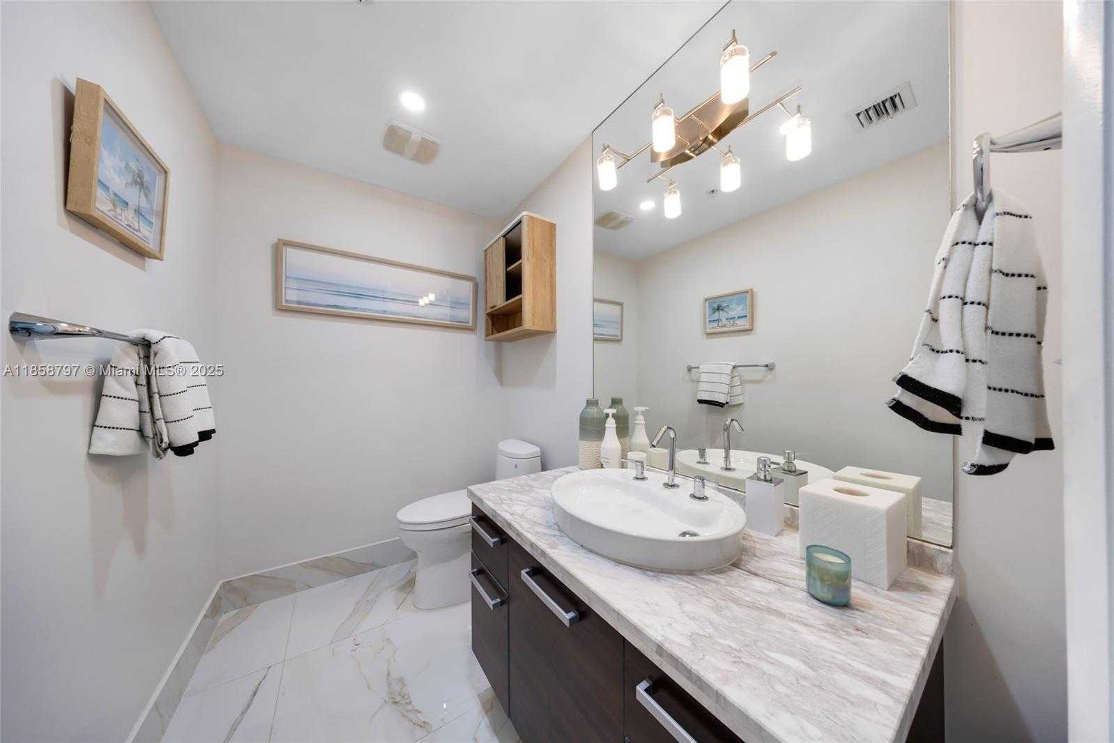 Small Image of 253 NORTH EAST 2ND ST #427, Miami Number 6