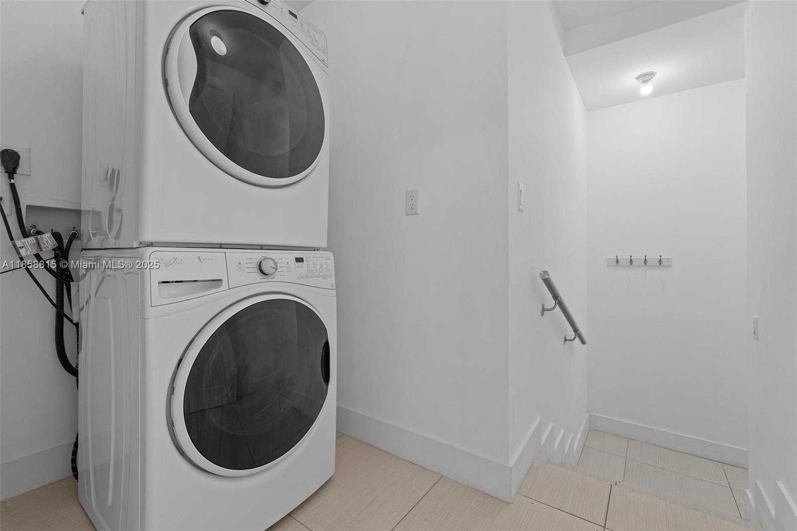 Small Image of 9161 NW 33rd St, Doral, FL 33172, USA Number 10