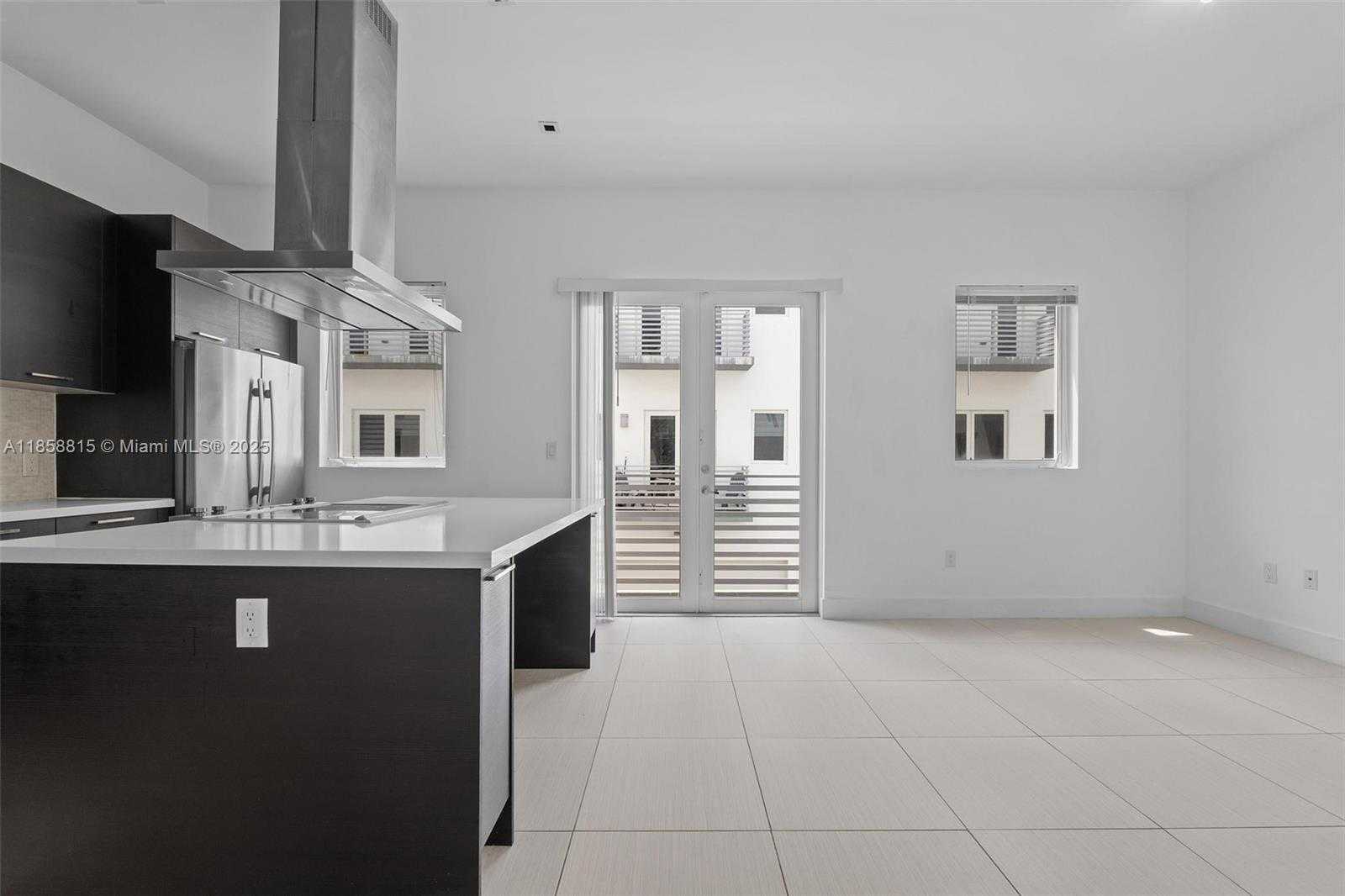 Small Image of 9161 NW 33rd St, Doral, FL 33172, USA Number 28