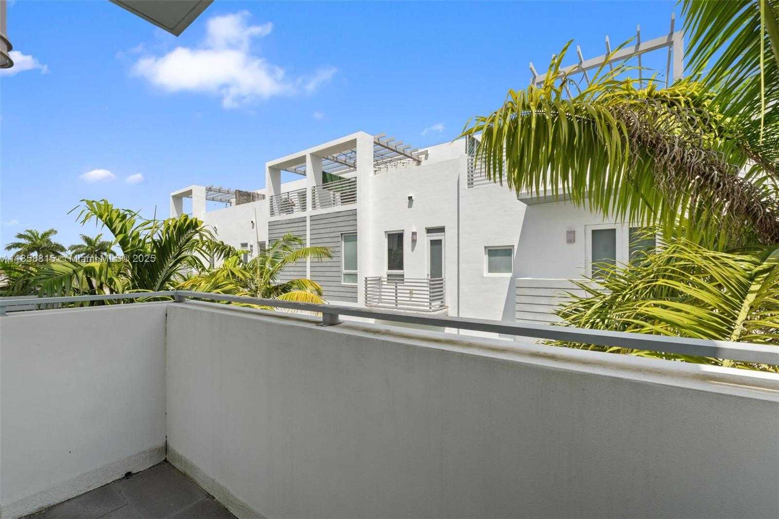Small Image of 9161 NW 33rd St, Doral, FL 33172, USA Number 41