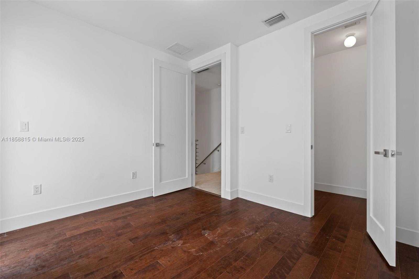 Small Image of 9161 NW 33rd St, Doral, FL 33172, USA Number 46