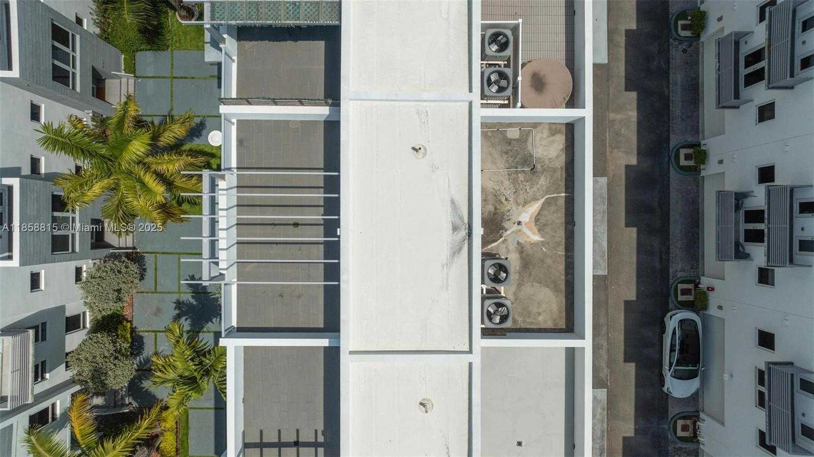 Small Image of 9161 NW 33rd St, Doral, FL 33172, USA Number 53