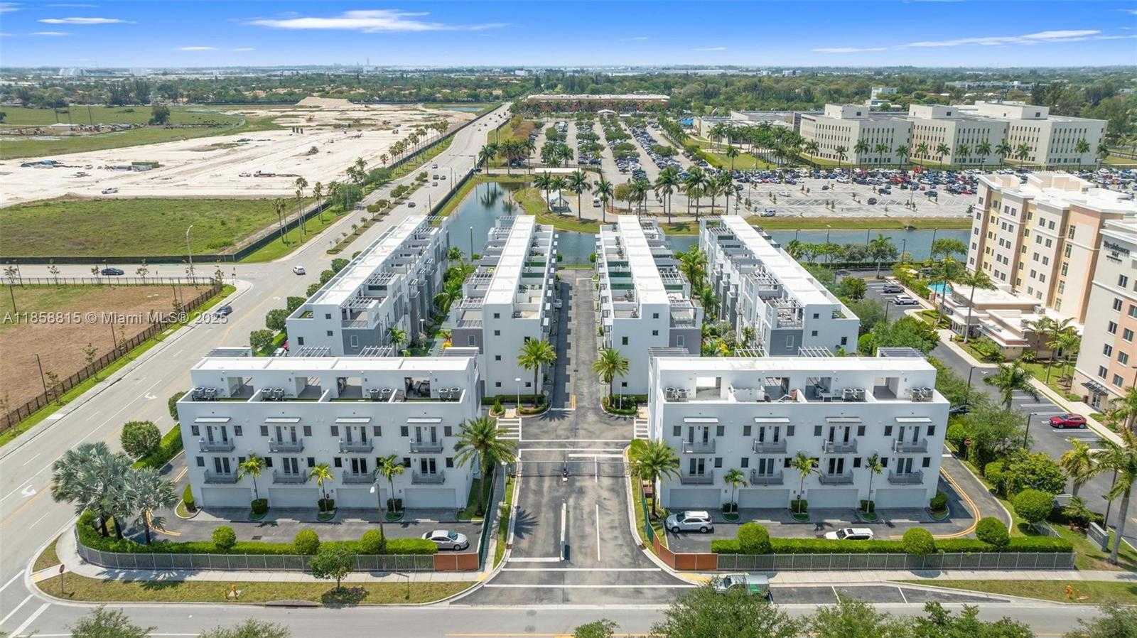 Small Image of 9161 NW 33rd St, Doral, FL 33172, USA Number 55