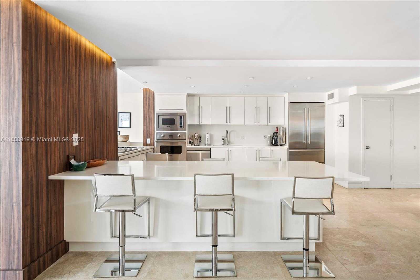 Small Image of 600 GRAPETREE DR #3BS, Key Biscayne Number 11