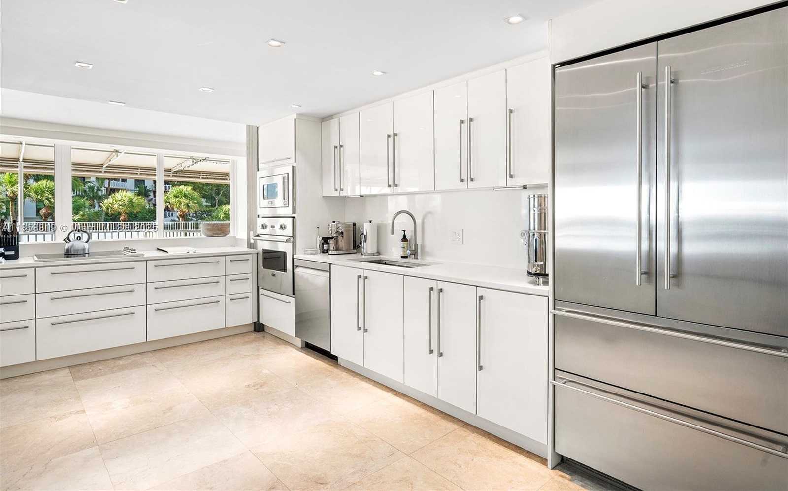 Small Image of 600 GRAPETREE DR #3BS, Key Biscayne Number 14