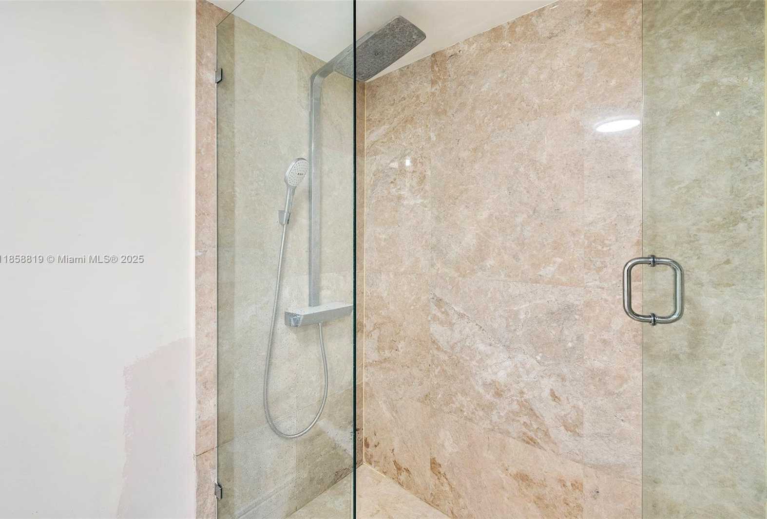 Small Image of 600 GRAPETREE DR #3BS, Key Biscayne Number 24