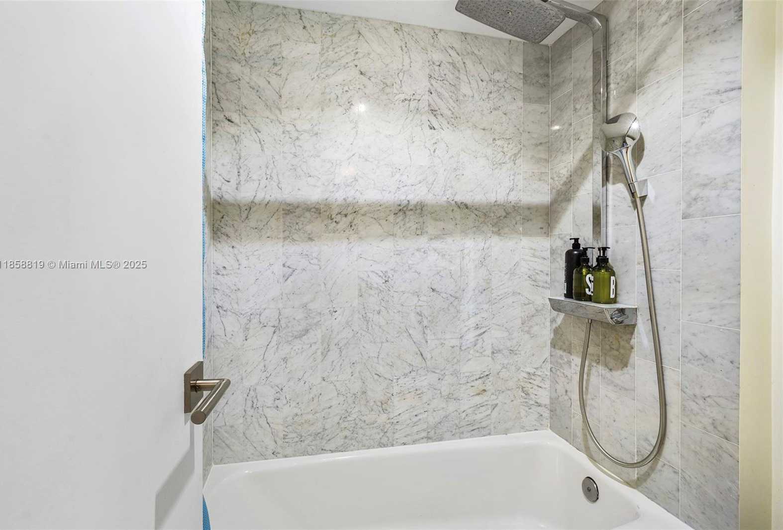Small Image of 600 GRAPETREE DR #3BS, Key Biscayne Number 35