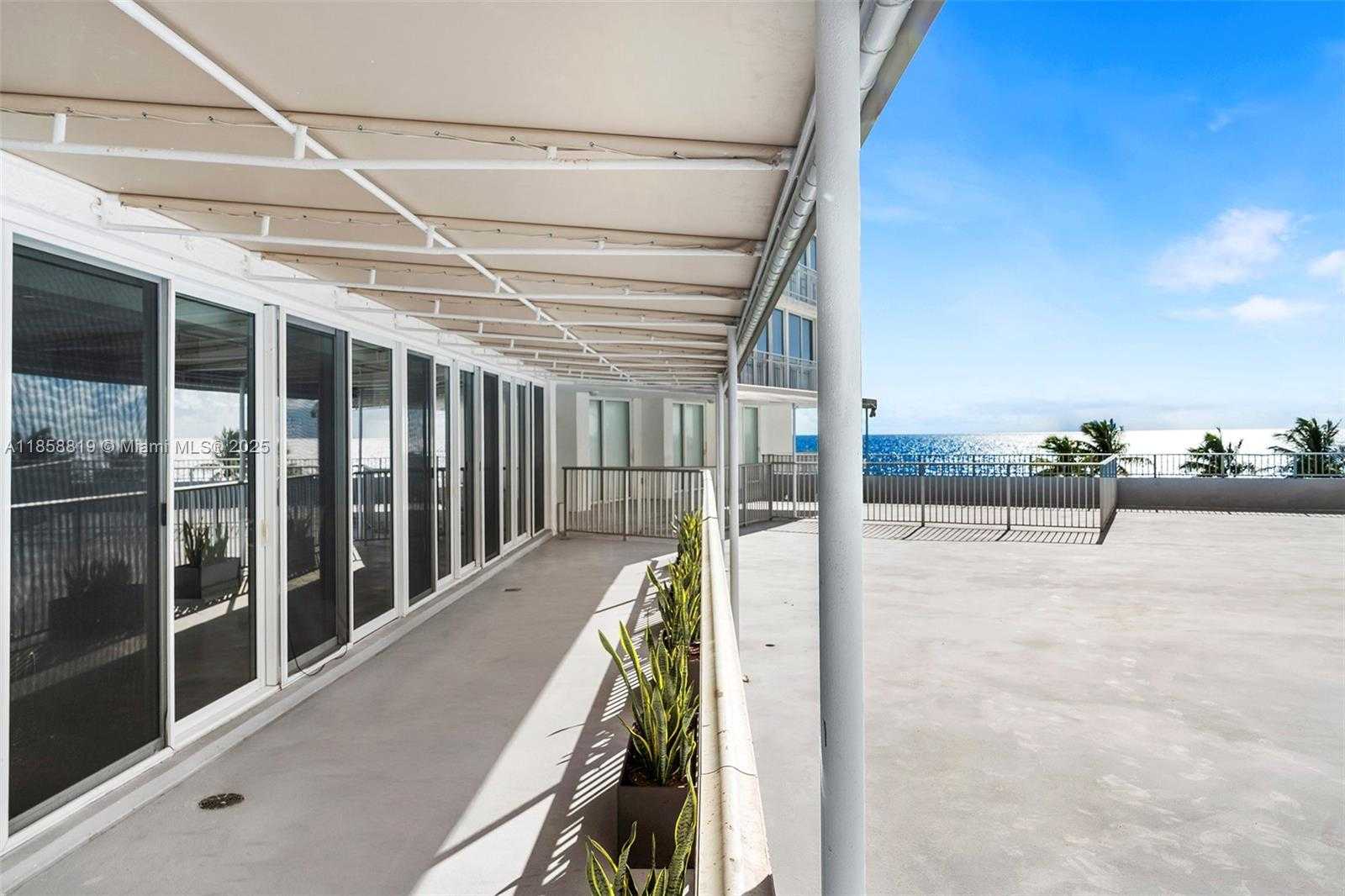 Small Image of 600 GRAPETREE DR #3BS, Key Biscayne Number 43