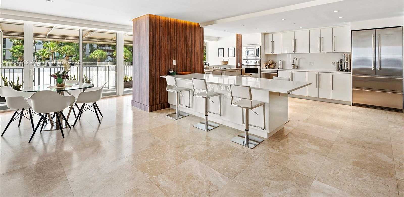 Small Image of 600 GRAPETREE DR #3BS, Key Biscayne Number 9