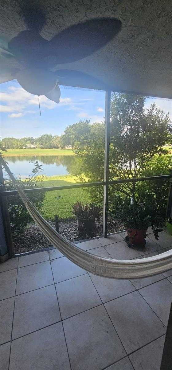 Small Image of 16100 GOLF CLUB RD #101, Weston Number 13