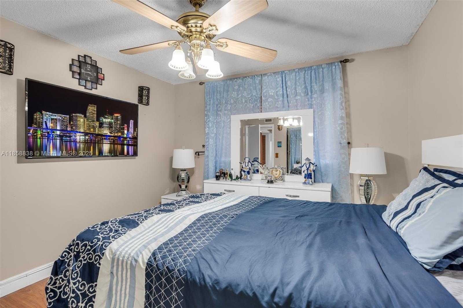 Small Image of 9917 WEST OKEECHOBEE RD #3-201, Hialeah Gardens Number 12