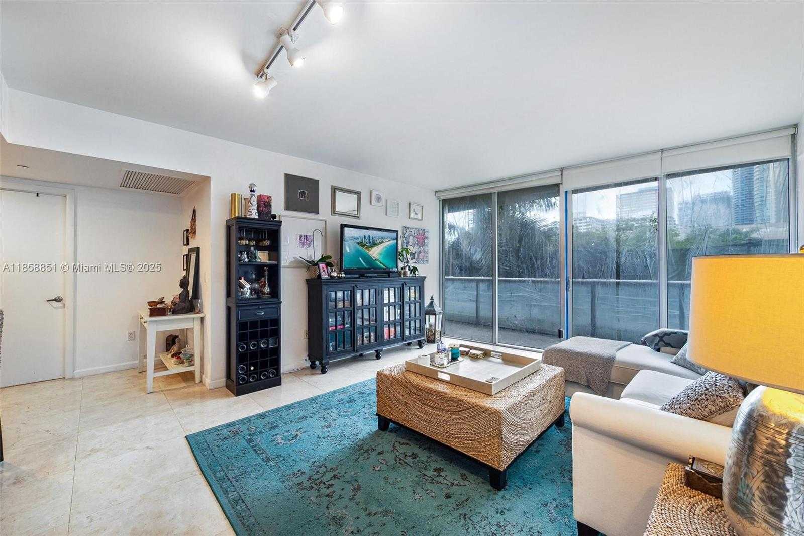 Small Image of 495 BRICKELL AVE #411, Miami Number 3