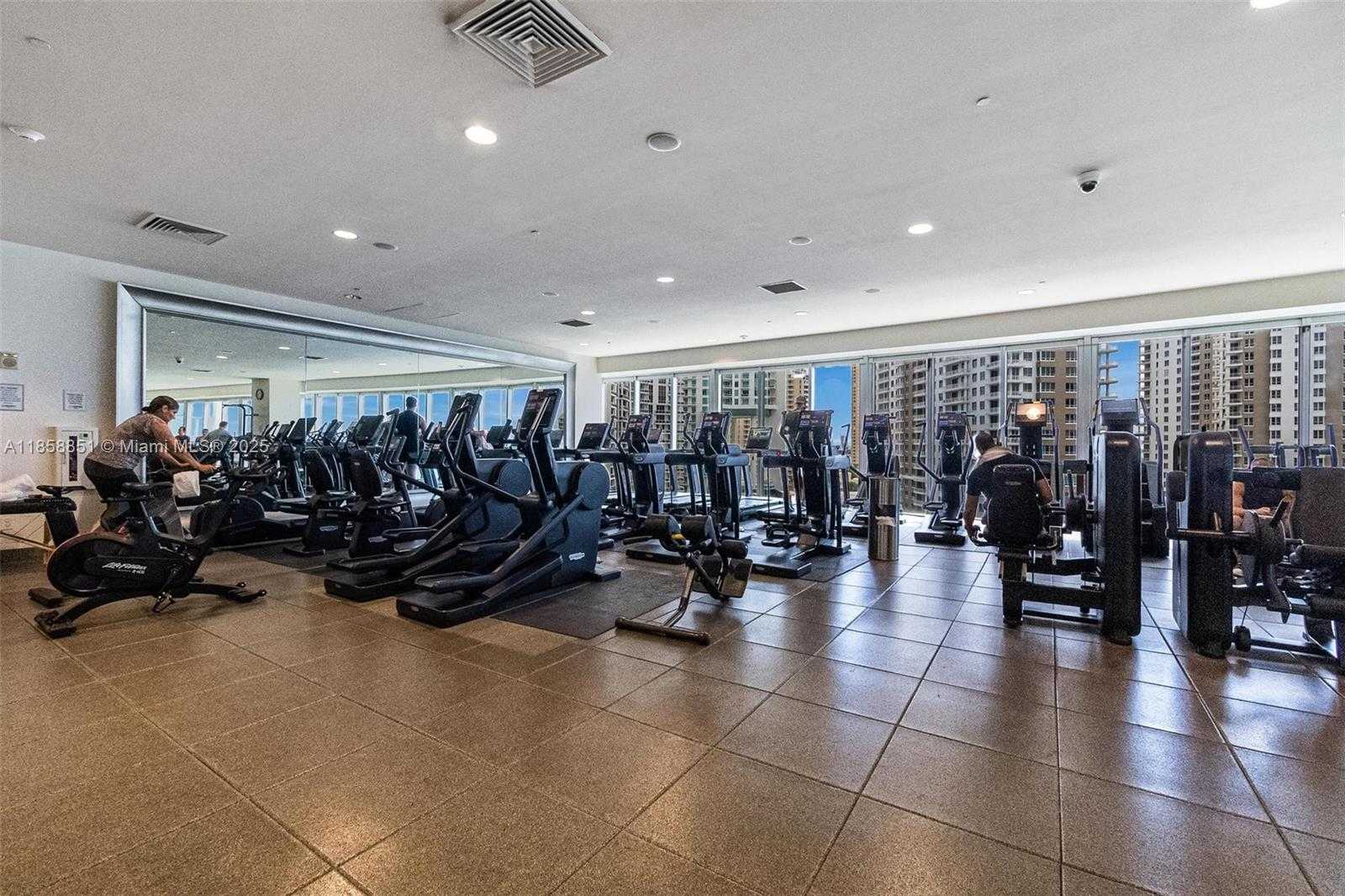 Small Image of 495 BRICKELL AVE #411, Miami Number 34