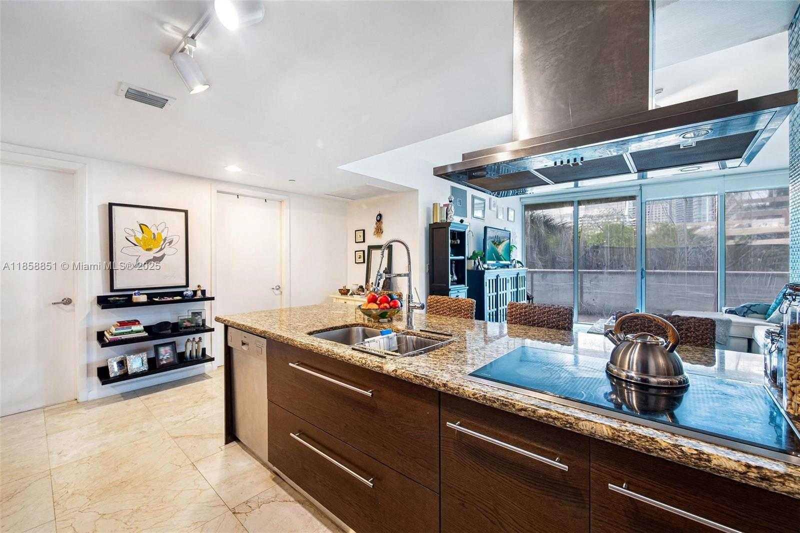Small Image of 495 BRICKELL AVE #411, Miami Number 6