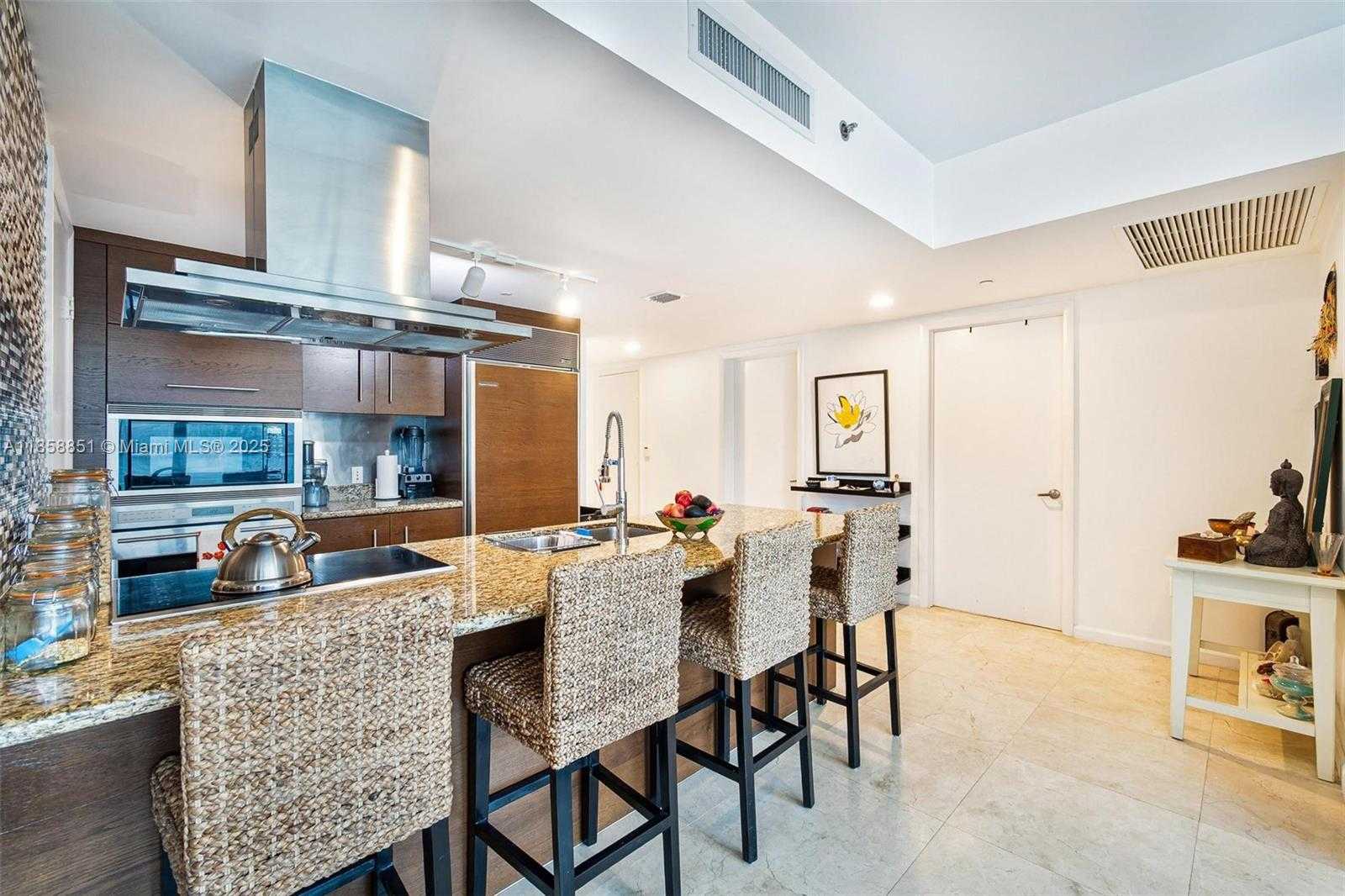 Small Image of 495 BRICKELL AVE #411, Miami Number 9