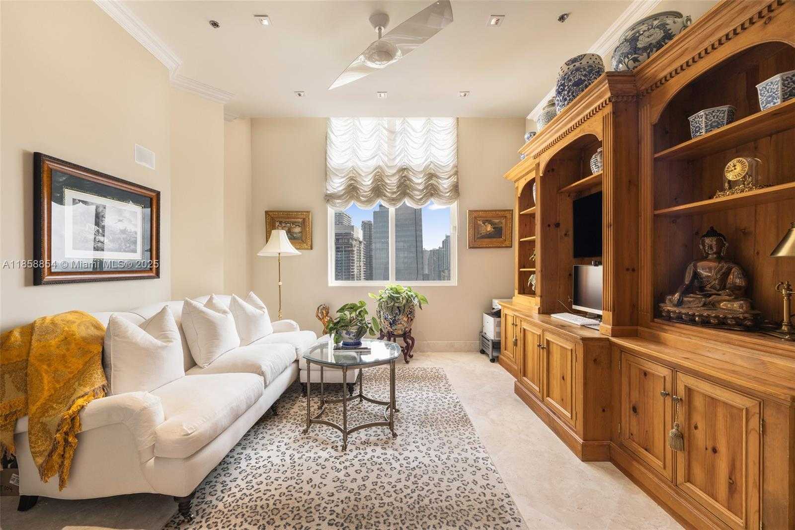 Small Image of 1581 BRICKELL AVE #T104, Miami Number 23