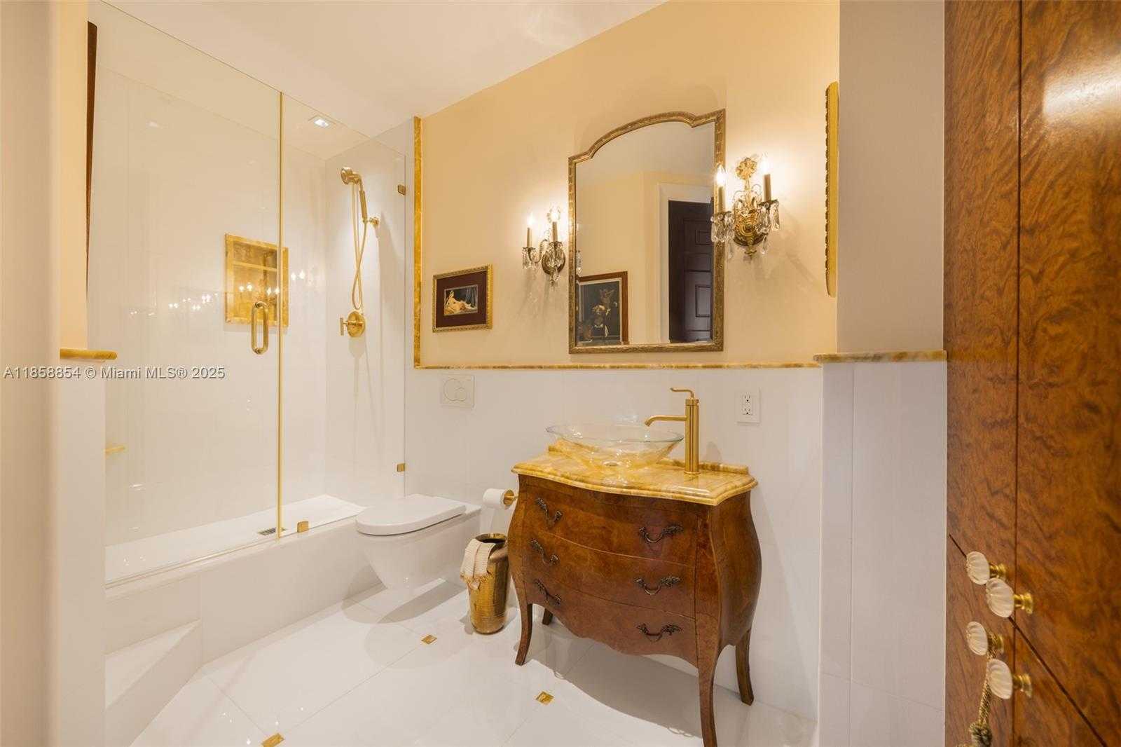 Small Image of 1581 BRICKELL AVE #T104, Miami Number 25