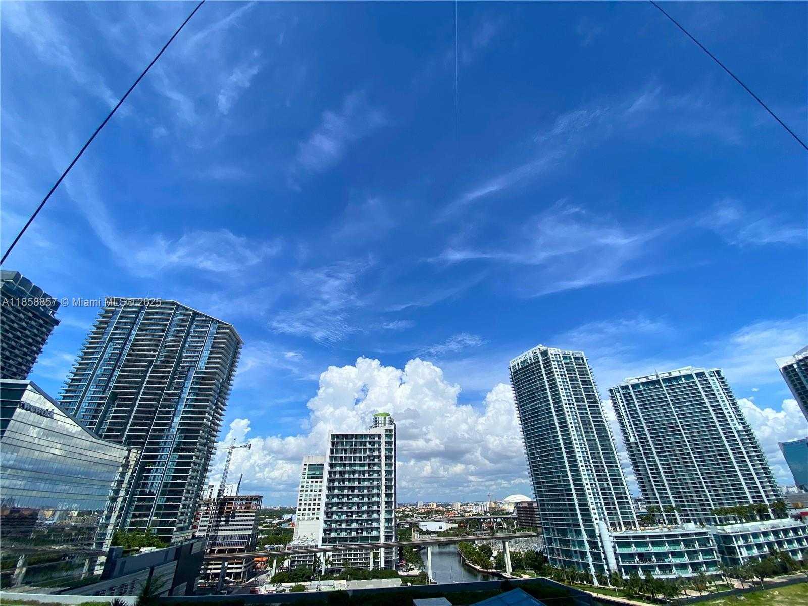 Small Image of 68 SOUTH EAST 6TH ST #1008, Miami Number 20